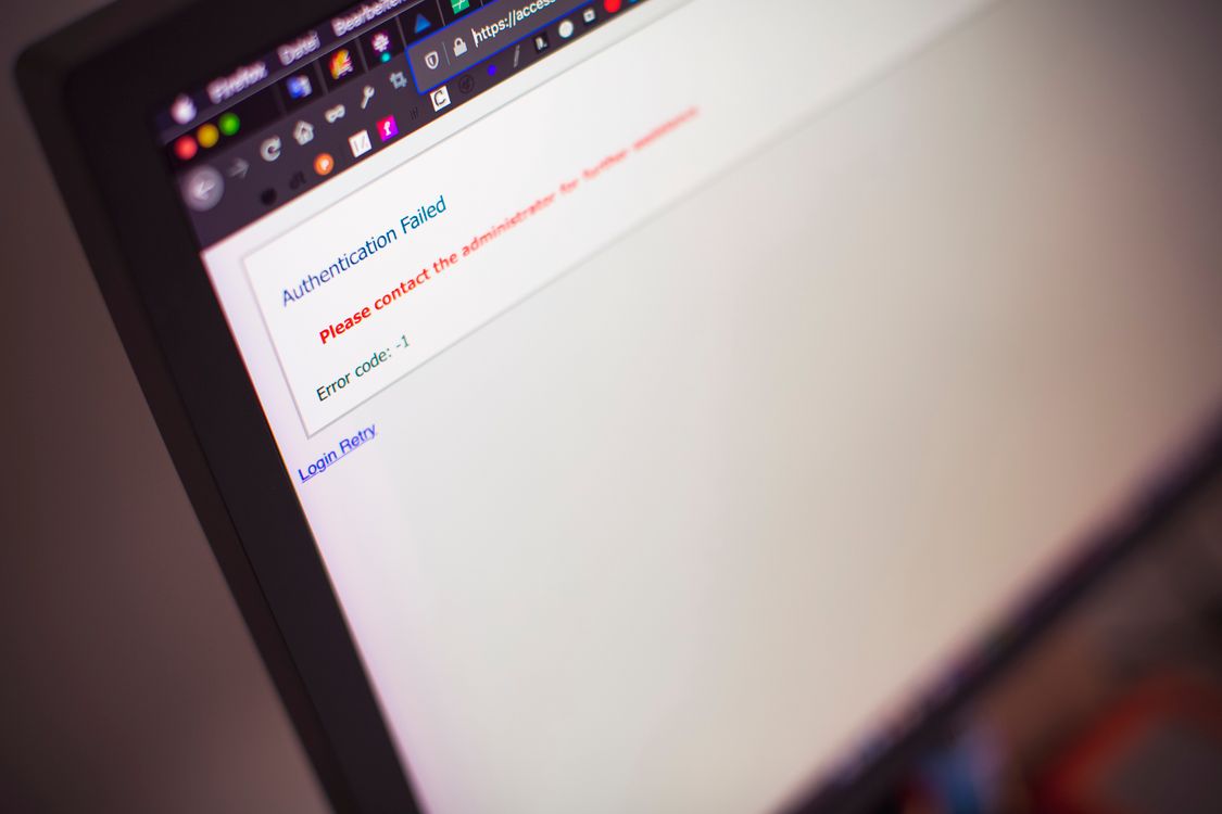 Authentication failed message on a laptop
