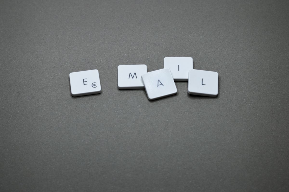 Password security on a computer screen